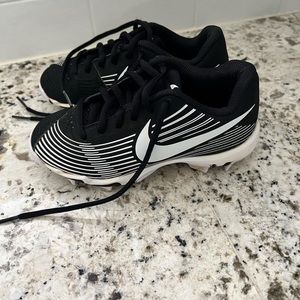 Girls Nike Softball Cleats